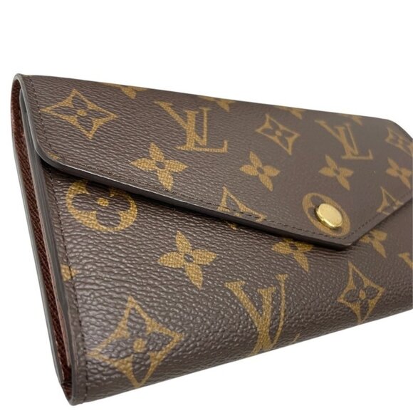 LOUIS VUITTON Brown Monogram Wallet - Picture 4 of 10